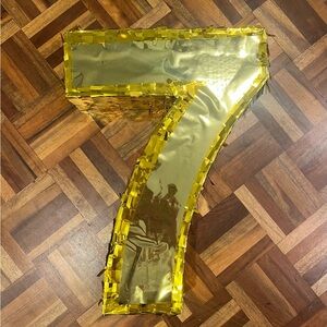 Gold 7 Piñata